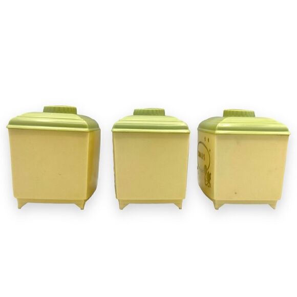 Vintage Baby Nursery Plastic Footed Organizing Jars Pale Yellow Green Lids - Picture 5 of 16